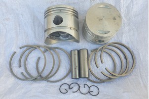 Урал мотоцикл поршень А/В/С/1р/2р/3р у зборі Україна 