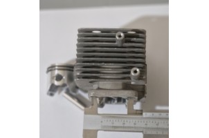 Циліндр мотокоса , воздуходувка 34мм з кріпленням під запалювання 