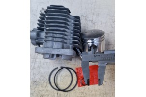 Циліндр помпа, квадрацикл без виходу під глушник 44 мм палець 12ммм