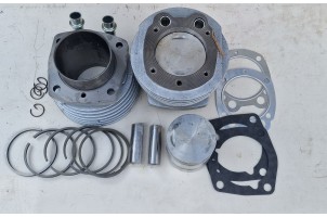 Урал мотоцикл циліндр з поршнем,кільця,, пальці, стопора, прокладки 