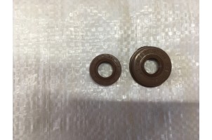 Бензопила Китай 2500 (під одну руку) Сальники колінвалу набір 12*28*6 та 12*22*5